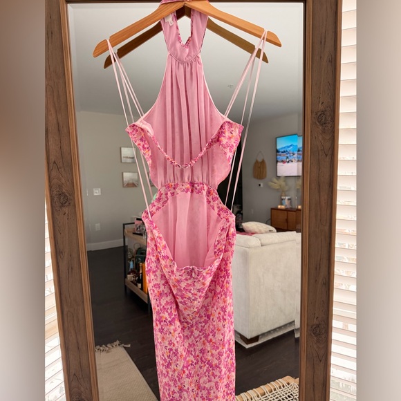 ASTR The Label Halter Open Back Ambretta Dress - Picture 7 of 8